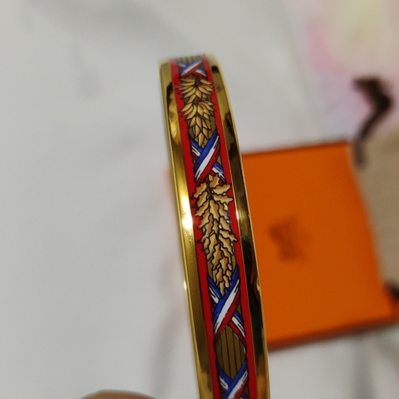 Authentic Hermes Red Enamel 6Cm Bangle W Box/Bag Amazing Condition - Picture 3 of 15